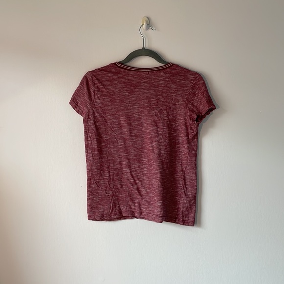 Red t shirt - Picture 3 of 3